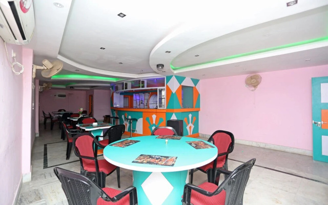 Hotel Benjamin by OYO Rooms
