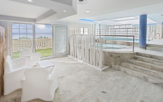 Elba Motril Beach & Business Resort