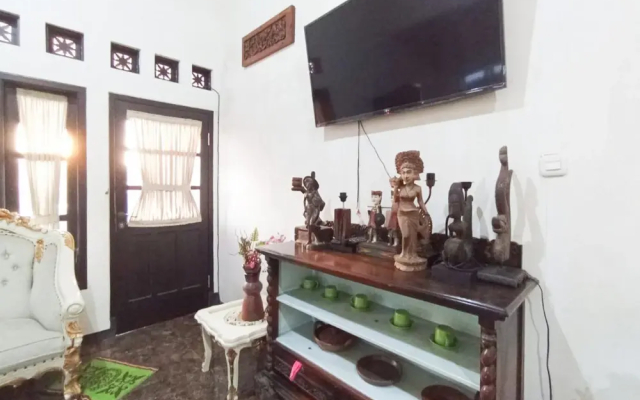 Intayu Homestay RedPartner