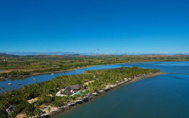 DoubleTree Resort by Hilton Hotel Fiji - Sonaisali Island