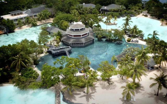 Plantation Bay Resort and Spa