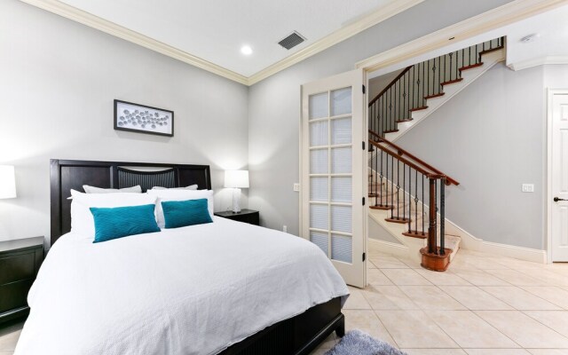 Rvh_374r Golden 6 Bedroom Home