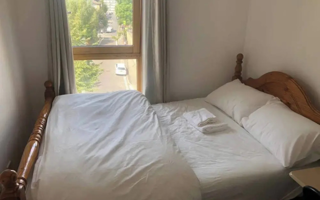 Shorditch Apartment Sleeps 6