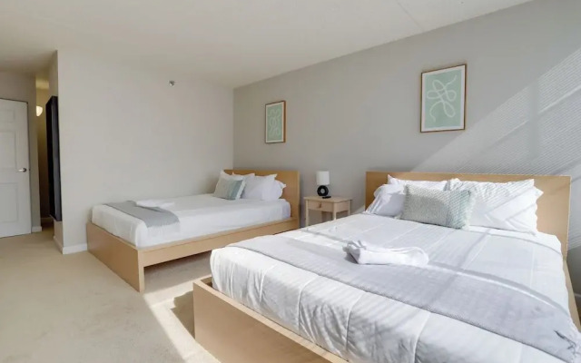 Modern 2BR Stay Near DC Arlington VA
