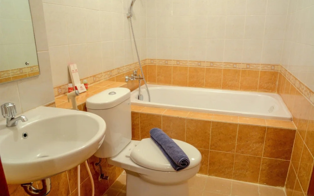 2 Bedrooms Grand Palace Apartment Kemayoran by Travelio