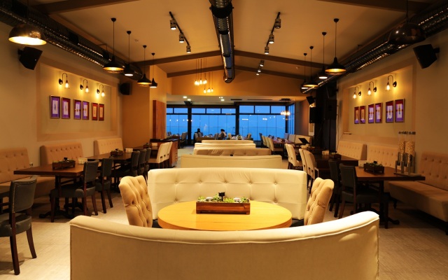 Pasaport Pier Hotel