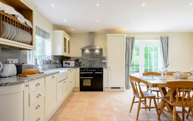 Sea Holly Cottage-UK11931