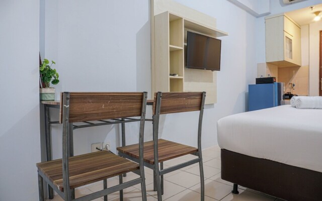 Simple with Affordable Price Studio Puri Park View Apartment