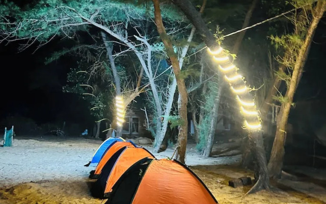 Blue Waves Beach Stay