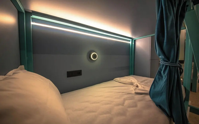 Vega 43 Hostel