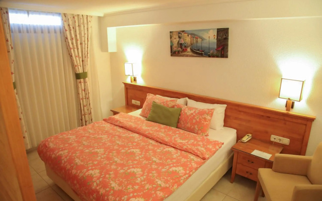 Alacati Leylak Hotel