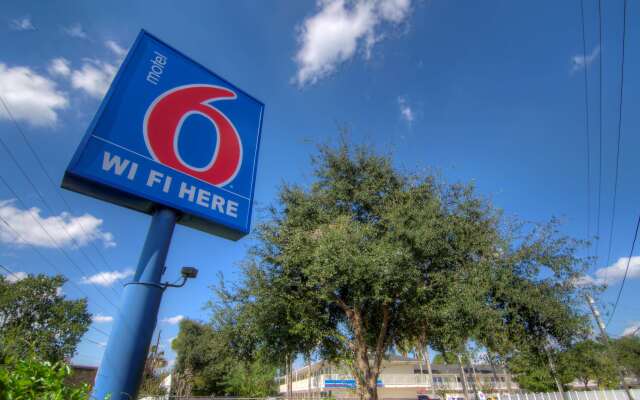 Motel 6 Orlando, FL - Winter Park