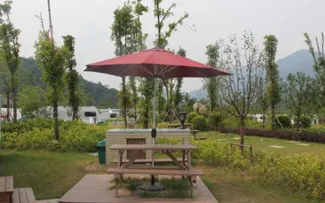 To Journey Huangshan Camping