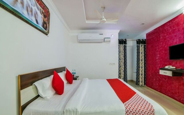 Oyo 18407 Noble Lodge