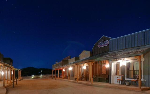 Tombstone Monument Guest Ranch