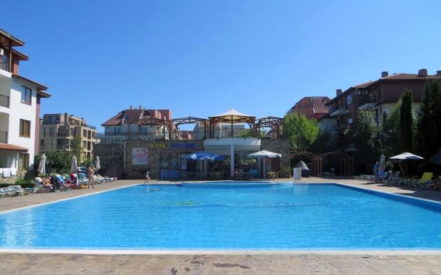 Apollon Apartments