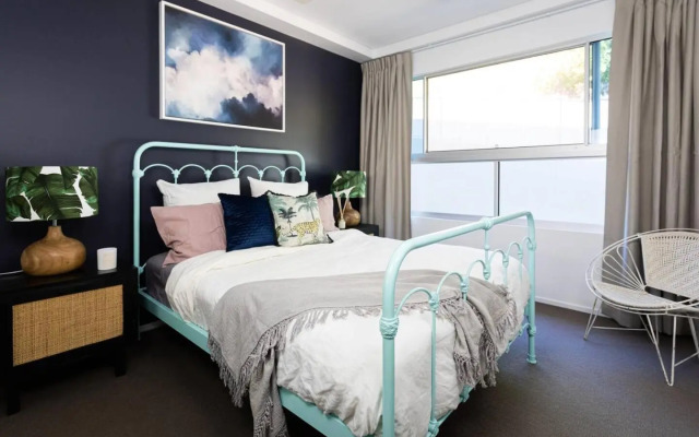 Whitsunday view BOHO apartment in Airlie Beach