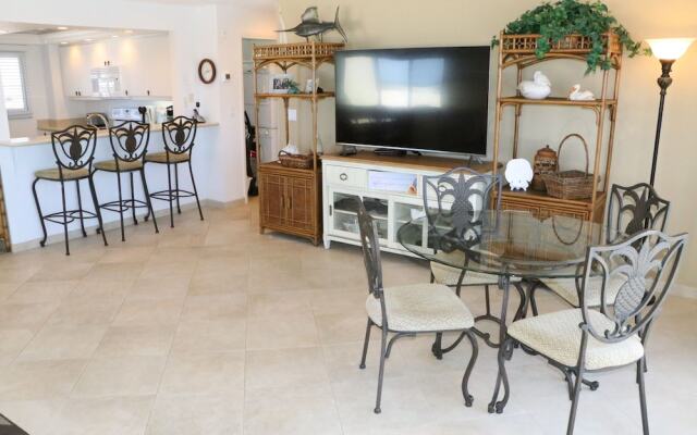 Jamaica Royale - 801 - 2 Br Condo