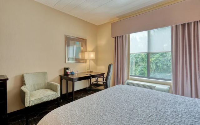 Hampton Inn & Suites Parsippany/North