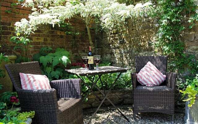 The Hollies Bed and Breakfast