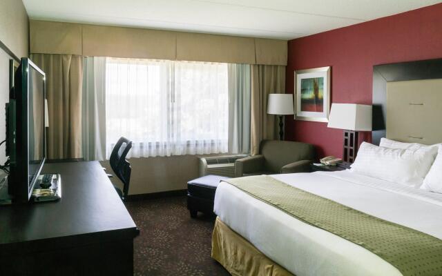 Holiday Inn Express Big Rapids, an IHG Hotel