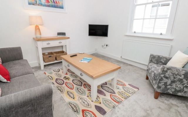 Apartment 2 @ 22 Foss Street