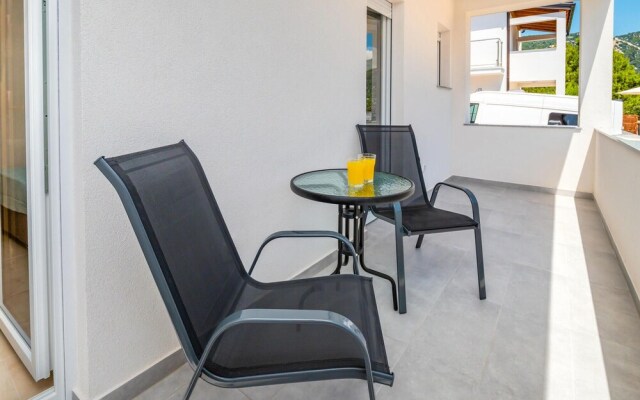 Awesome Apartment in Banjol With Wifi and 2 Bedrooms