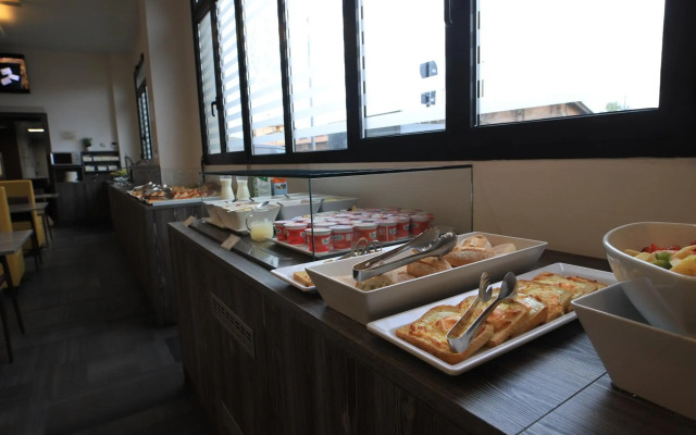 Hotel Tiby