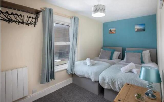 04 Springfield (sleeps 6)