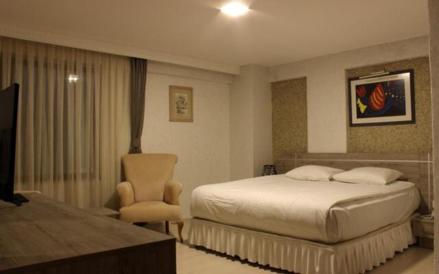 Tavşanlı Otel