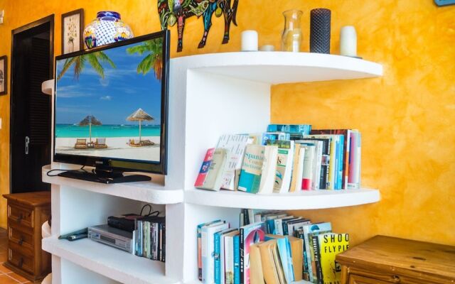 Bosque De Los Aluxes 304 1 Bedroom Condo