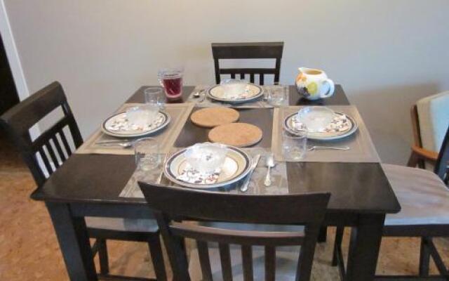 Suite As it Gets Vacation Rental/B&B