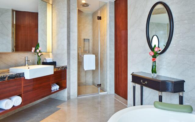 Crowne Plaza Zhenjiang by IHG