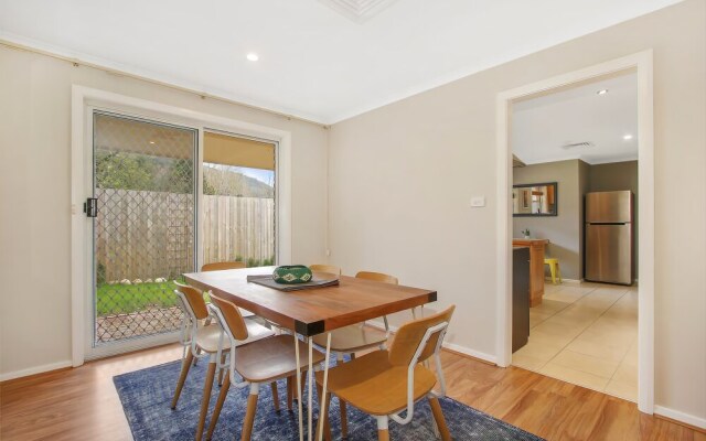 Cherry Lane - 3 bedroom brick home