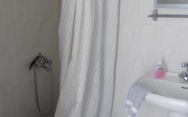 Astra Hotel Apartments