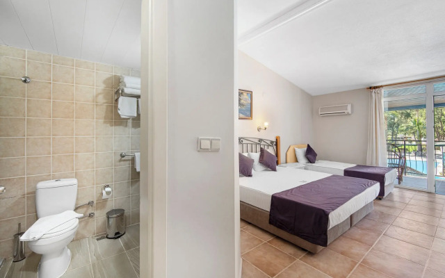 Alados Otel