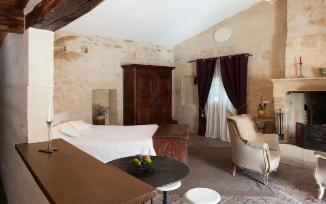 Château Latour Segur Suites & Spa