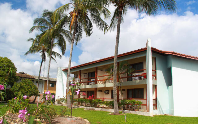 Oasis Praia Hotel