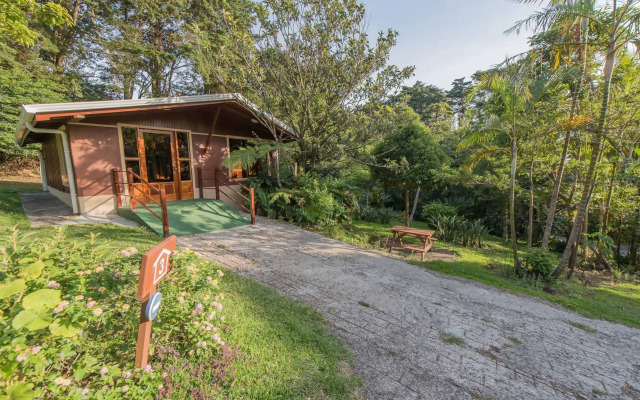 Los Pinos Cabanas y Jardines