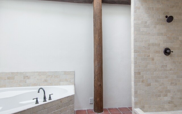 28 Santa Fe - 8 Br Home