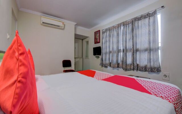 Collection O 14323 Anupama Hotel