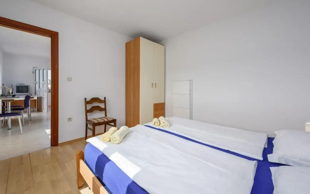 Beautiful Home in Porec With Wifi and 1 Bedrooms - Hotel in Porec - Photo 5