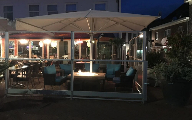 Hotel Allure Lounge & Dinner