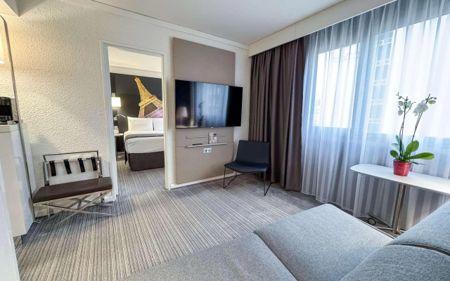 Mercure Paris Centre Tour Eiffel Hotel