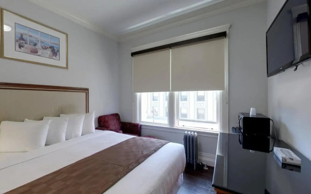 Warfield Hotel