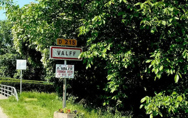 Studio in Valff, With Enclosed Garden and Wifi