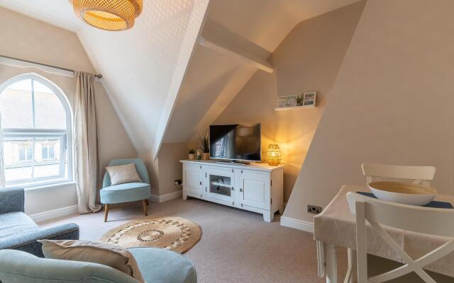 Stowaways Loft
