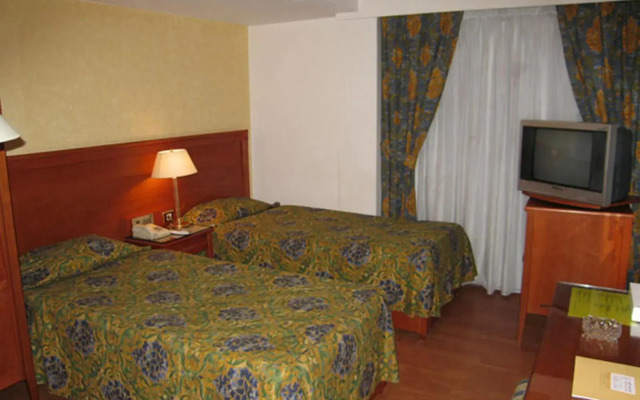 Philippe Luxor Hotel