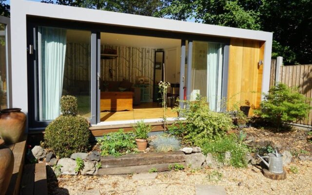 Architect-designed Garden Studio