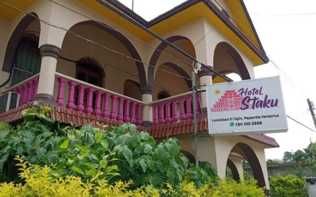 Hotel Staku